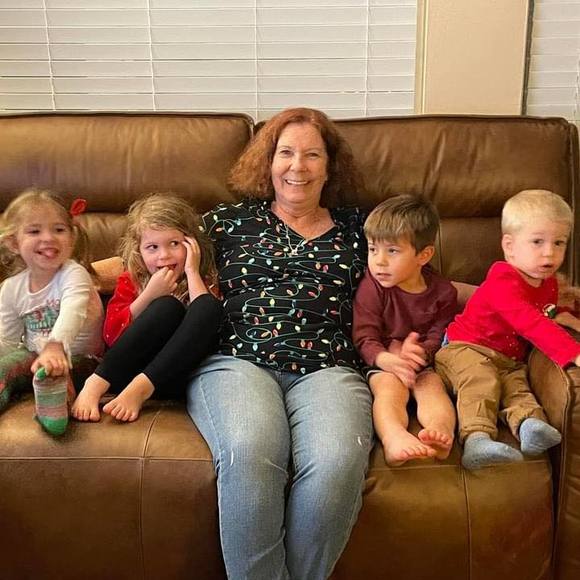 Meet your Posher, Connie - Picture 1 of 1